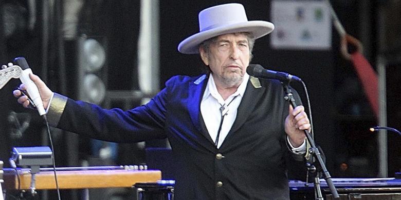 Bob Dylan Dianggap Sombong Kerena Abaikan Hadiah Nobel